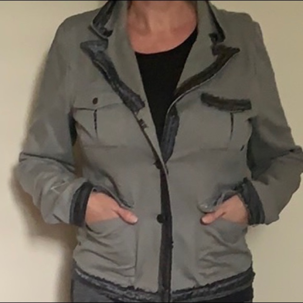 BKE - Buckle cool and embellished jacket . L